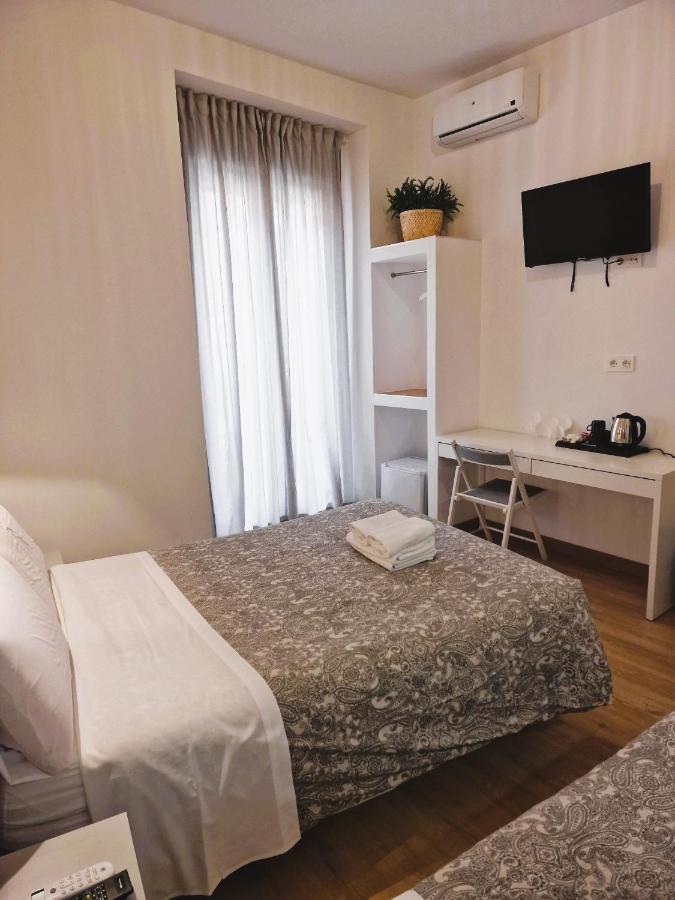 Hostal Comercial Madrid Exteriör bild